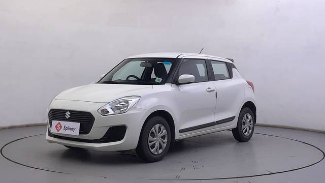 https://images10.gaadi.com/usedcar_image/4637699/original/a74f586adfb93374a226a0b5a10364d9.JPG?imwidth=6400