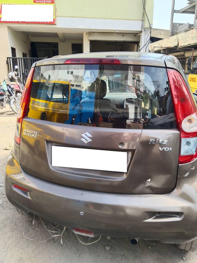 https://images10.gaadi.com/usedcar_image/4637711/original/processed_2c3cec4e-4cd1-4495-88f2-3b61c9cc2889.jpg?imwidth=6401