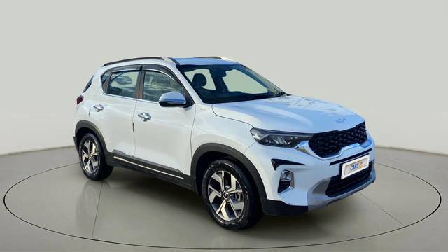 https://images10.gaadi.com/usedcar_image/4637728/original/fb41a91cdfe9d29736bd8b6fc69abe81.jpg?imwidth=6400