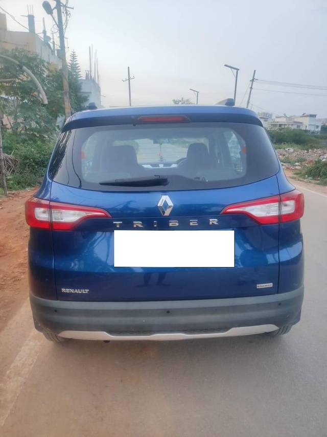 https://images10.gaadi.com/usedcar_image/4637739/original/processed_39f891af-ca10-4887-9f91-53ffe8e58d90.jpg?imwidth=6401