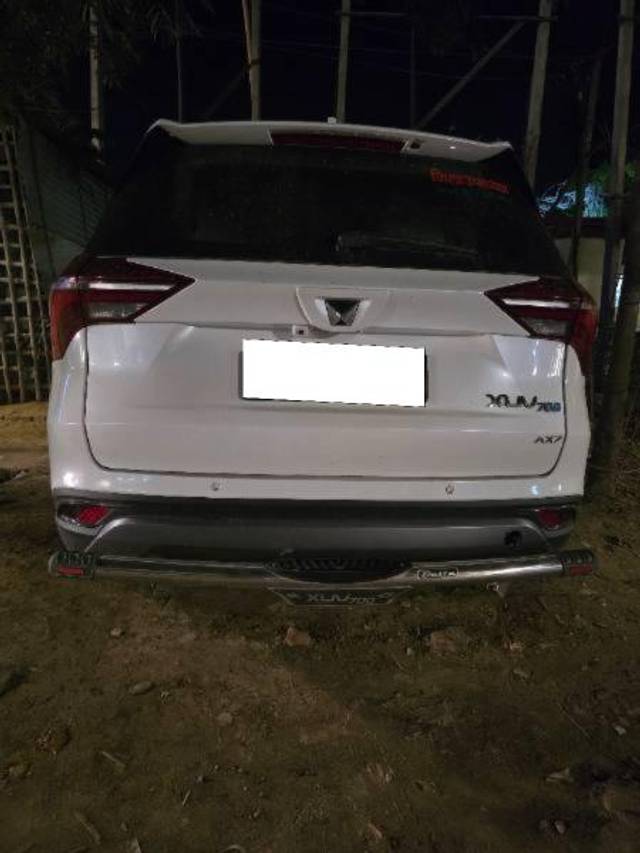 https://images10.gaadi.com/usedcar_image/4637759/original/processed_0ef10463-ff3d-4e69-9046-9138b6e25e61.jpg?imwidth=6401