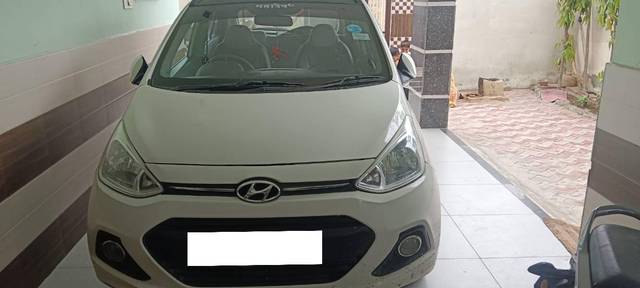 https://images10.gaadi.com/usedcar_image/4637800/original/processed_86847d65-91a6-40d3-b102-a6f5c5b6e48f.jpg?imwidth=6400