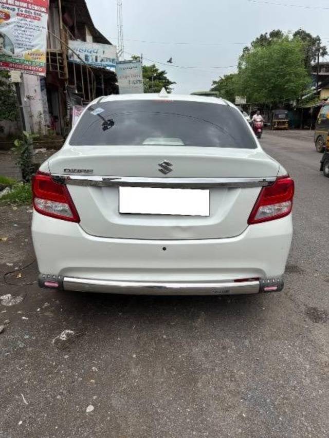 https://images10.gaadi.com/usedcar_image/4637802/original/processed_b5048197-dda7-42d4-8e79-18e20042020f.jpeg?imwidth=6401