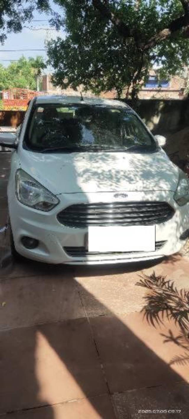 https://images10.gaadi.com/usedcar_image/4637808/original/processed_1337a473-249f-4764-bc12-8b71a836b932.jpg?imwidth=6400