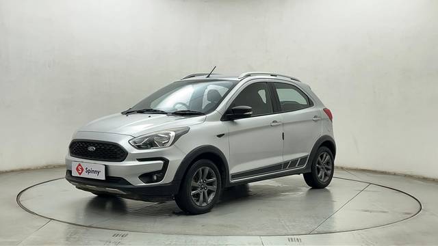 https://images10.gaadi.com/usedcar_image/4637810/original/2e8658fbb4bb0ca8e0a669167363dfa2.JPG?imwidth=6400