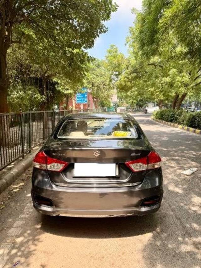 https://images10.gaadi.com/usedcar_image/4637818/original/processed_9169ea7c-eacd-4829-b0fe-892c62e3af22.jpeg?imwidth=6402