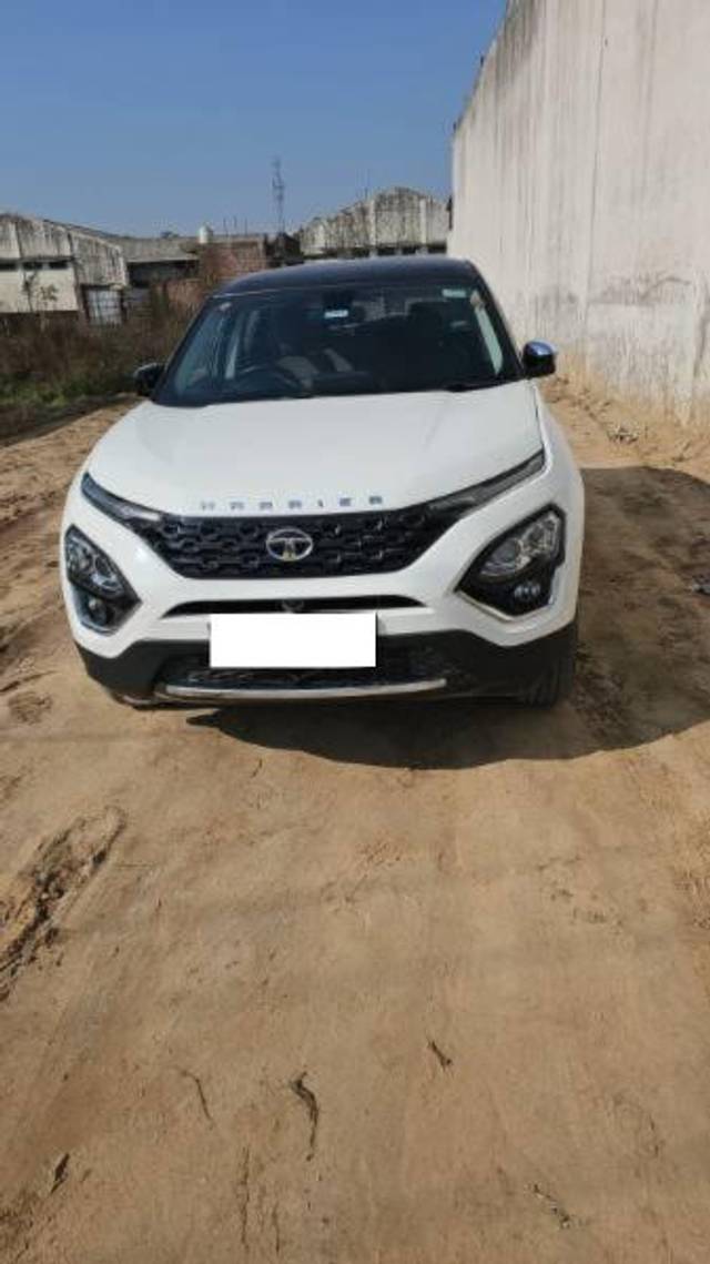 https://images10.gaadi.com/usedcar_image/4637829/original/processed_b929b7a0-f0dc-4d05-b8b1-6159a19eaf37.jpg?imwidth=6400