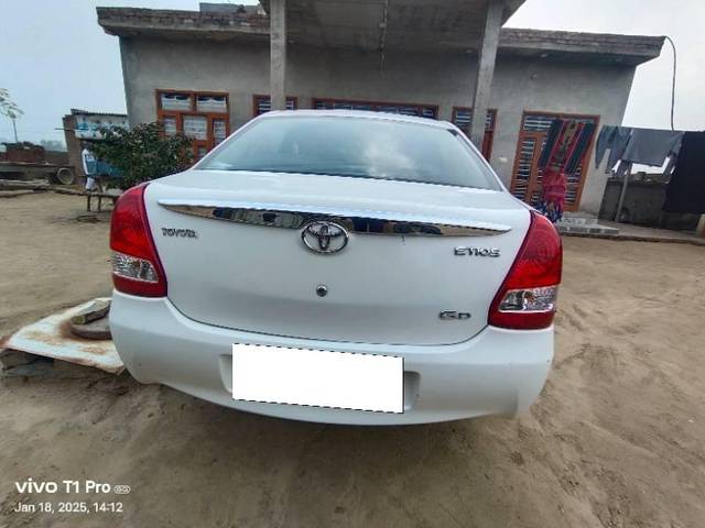 https://images10.gaadi.com/usedcar_image/4637863/original/processed_986f37e5-f0f2-4f13-9be7-1cce0790301e.jpg?imwidth=6401