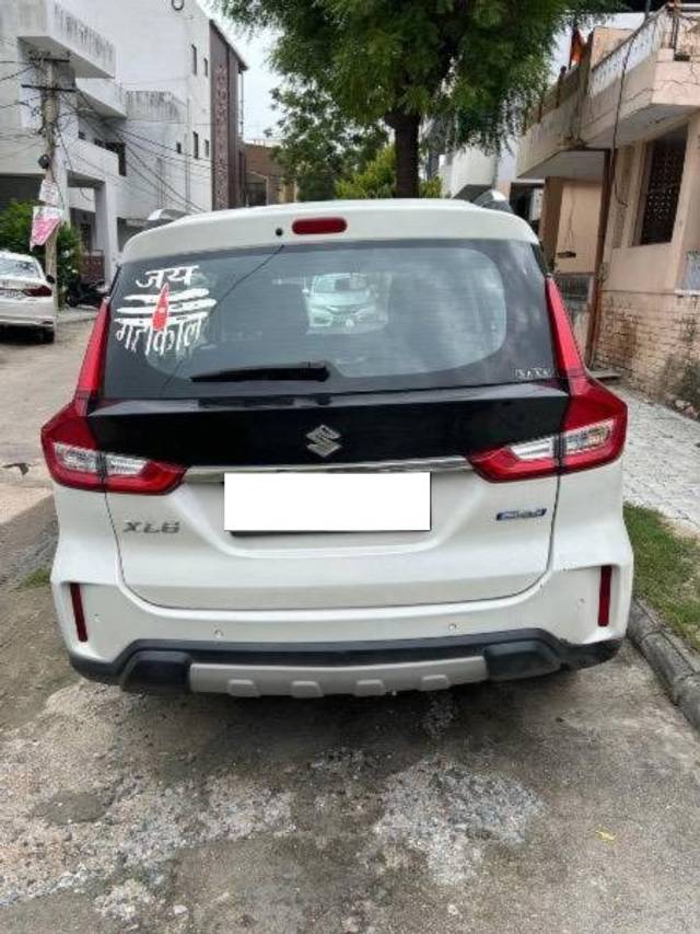 https://images10.gaadi.com/usedcar_image/4637871/original/processed_bead2a8d-677f-4424-b62c-d6e8c53646f6.jpeg?imwidth=6401
