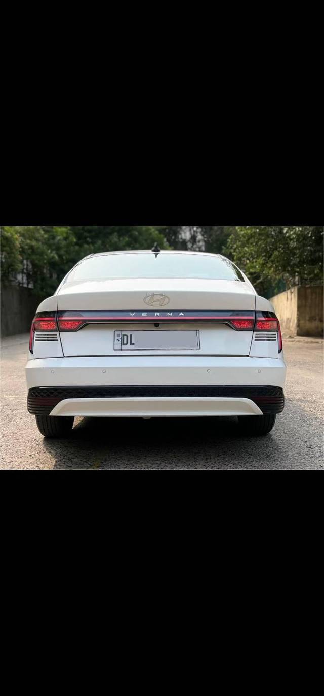 https://images10.gaadi.com/usedcar_image/4637874/original/processed_9c93dc65d6d1bca5fe908c69a2ba9c05.jpg?imwidth=6401