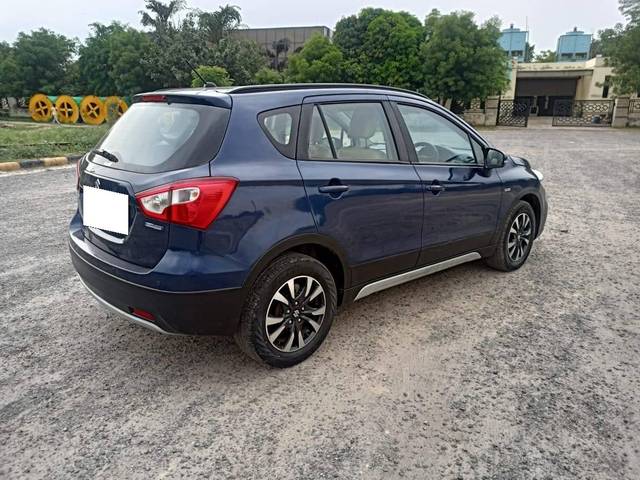 https://images10.gaadi.com/usedcar_image/4637876/original/processed_a0e29408c1ae3bce2e65e381e94970ef.jpg?imwidth=6402