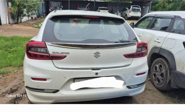 https://images10.gaadi.com/usedcar_image/4637880/original/processed_925923fd-776d-4cd8-ba6d-6809ff01bab1.jpg?imwidth=6401