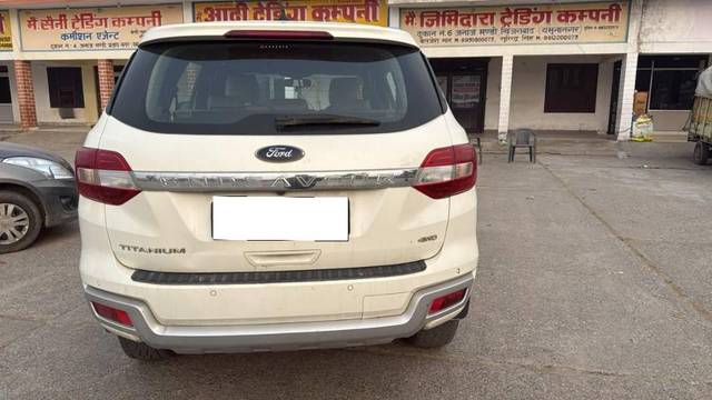 https://images10.gaadi.com/usedcar_image/4637884/original/processed_ac24deff-9d94-4140-b1f1-6ce91b4ae2fc.jpg?imwidth=6400