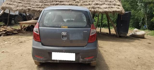 https://images10.gaadi.com/usedcar_image/4637898/original/processed_392948da-f1f0-401a-8453-abb76aaa3cdd.jpg?imwidth=6402