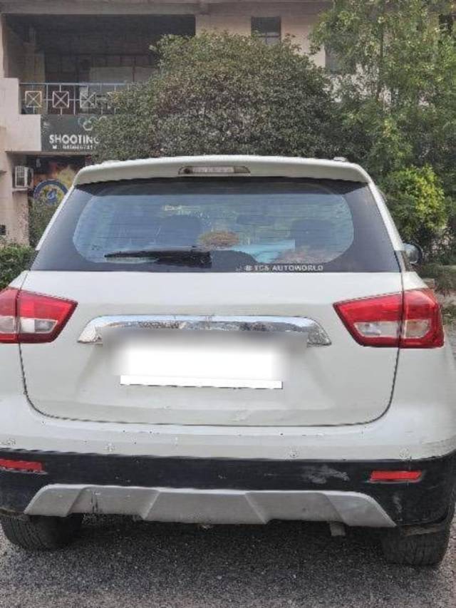 https://images10.gaadi.com/usedcar_image/4637902/original/processed_processed_d183a586-c4d6-4cc1-980b-4d768864ac6b.jpeg?imwidth=6402