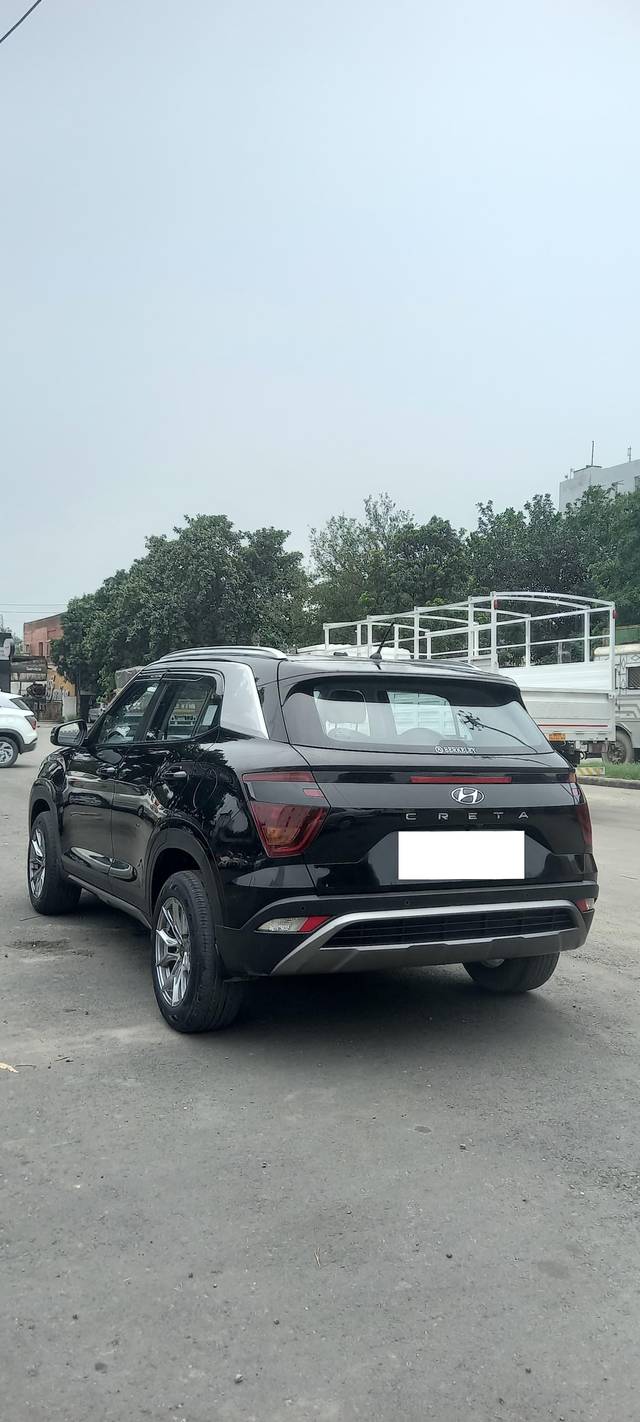 https://images10.gaadi.com/usedcar_image/4637906/original/processed_69f95251832396961c58e86755bc070f.jpg?imwidth=6400