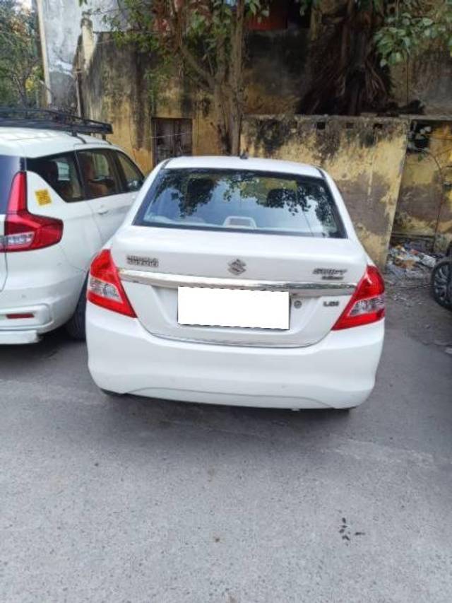 https://images10.gaadi.com/usedcar_image/4637908/original/processed_6090dcd3-1ebc-47da-bebd-798e65e0d494.jpg?imwidth=6401