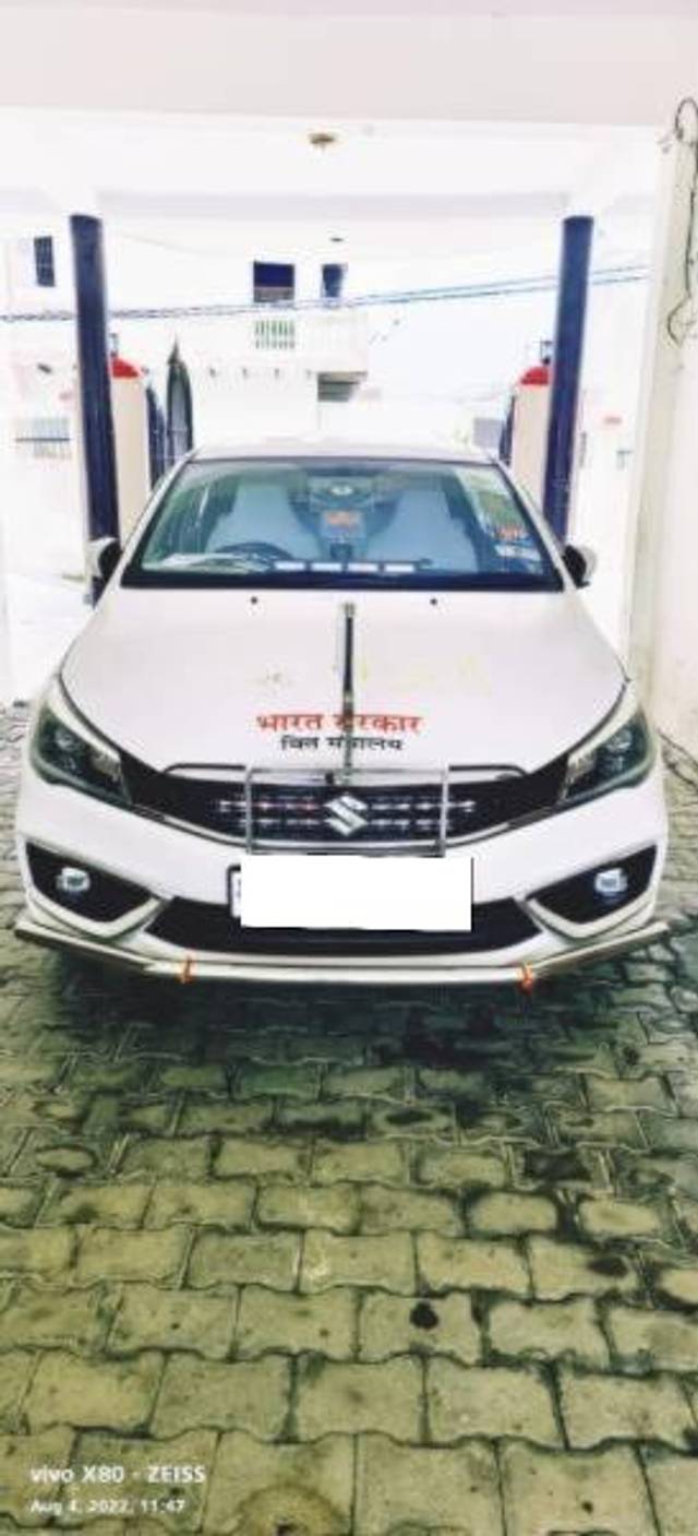 https://images10.gaadi.com/usedcar_image/4637965/original/processed_29fb2d3c-4adc-473b-a777-3e47d4bfd502.jpg?imwidth=6400
