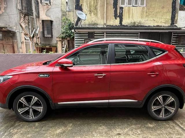 https://images10.gaadi.com/usedcar_image/4637979/original/processed_4732e1a6-38e6-4215-846d-68a15db22c62.jpeg?imwidth=6402