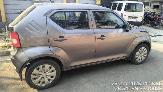 https://images10.gaadi.com/usedcar_image/4637989/original/processed_d5ebb834-5892-4b7d-8af1-7a722aa0568c.jpg?imwidth=6402