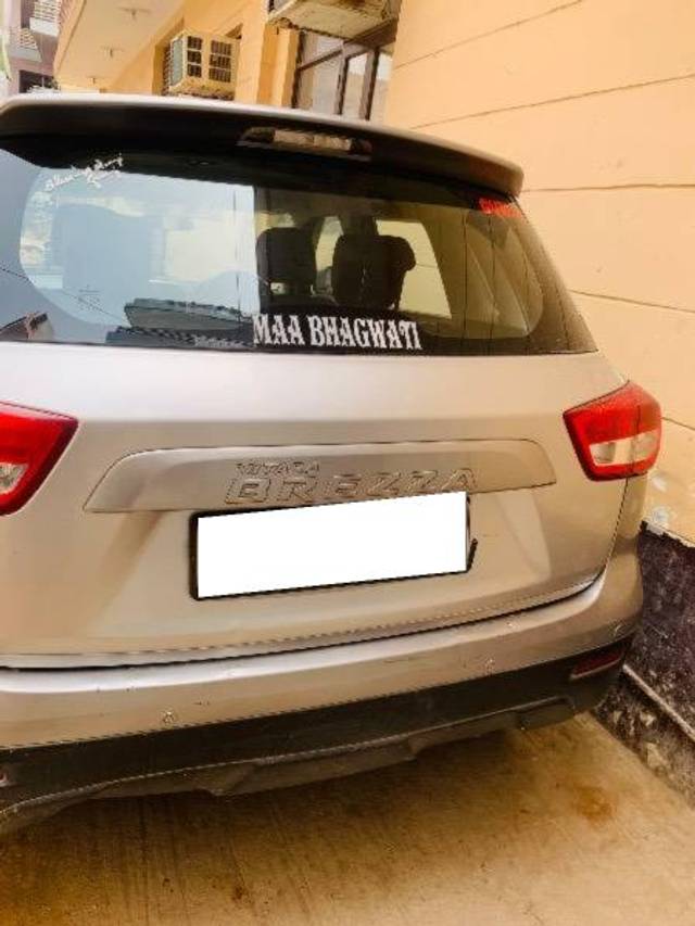 https://images10.gaadi.com/usedcar_image/4637997/original/processed_7f680849-c4ea-4bb0-bee7-d05fb1d527fb.jpeg?imwidth=6401