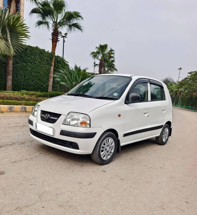 https://images10.gaadi.com/usedcar_image/4638009/original/processed_bf5509ed80572c4793c481ce8aeff7f6.jpg?imwidth=6402