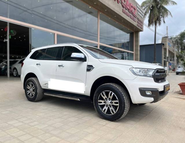 https://images10.gaadi.com/usedcar_image/4638020/original/processed_a846de33e9be4cfbb8364001b8f167d0.jpg?imwidth=6400