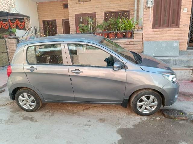 https://images10.gaadi.com/usedcar_image/4638098/original/processed_716a17ba-29a6-47c0-8d69-4dbc04c7b7c1.jpg?imwidth=6400