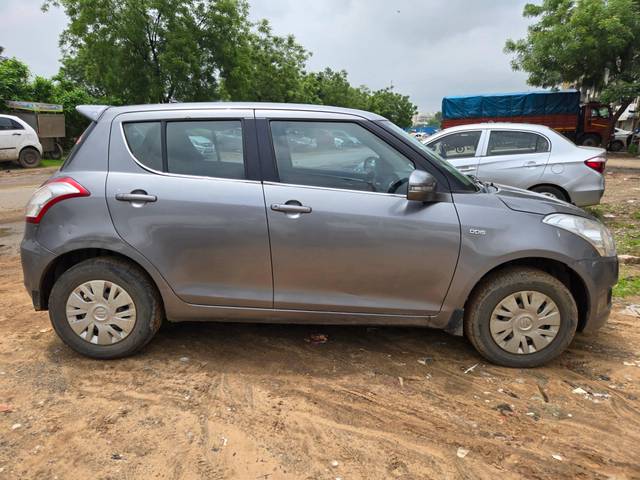 https://images10.gaadi.com/usedcar_image/4638103/original/processed_01fc2b86fdef3482ef1e6e3f8cc5b243.jpg?imwidth=6401