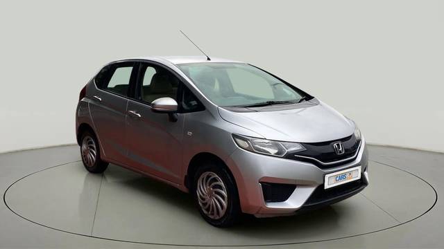 https://images10.gaadi.com/usedcar_image/4638118/original/685721f1af55c82de7e050a83f78b290.jpg?imwidth=6400