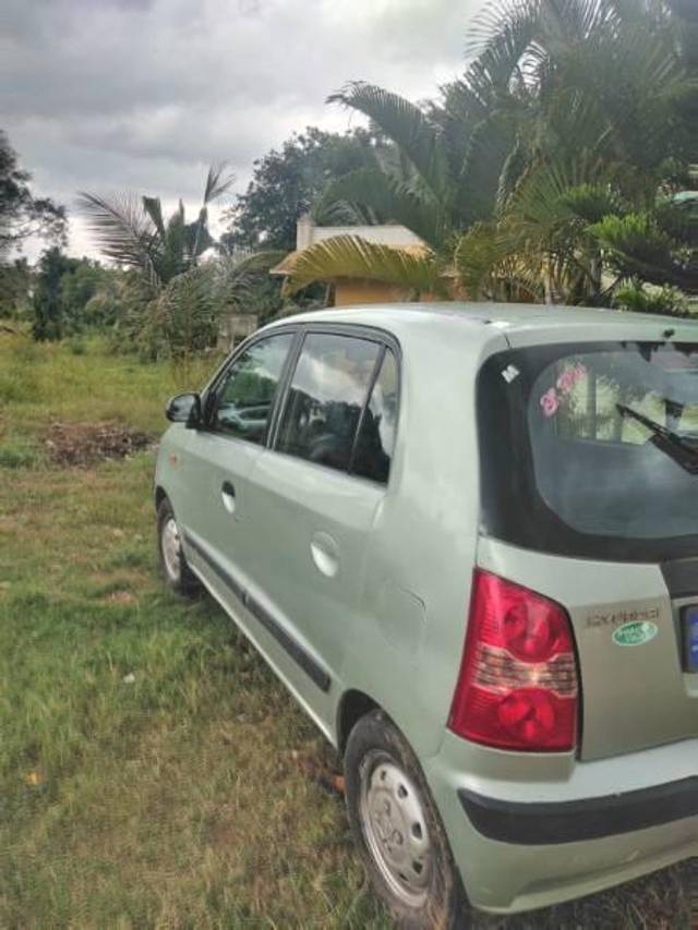 https://images10.gaadi.com/usedcar_image/4638121/original/processed_12eee70b-5b72-4b98-b136-bf948896130a.jpg?imwidth=6402