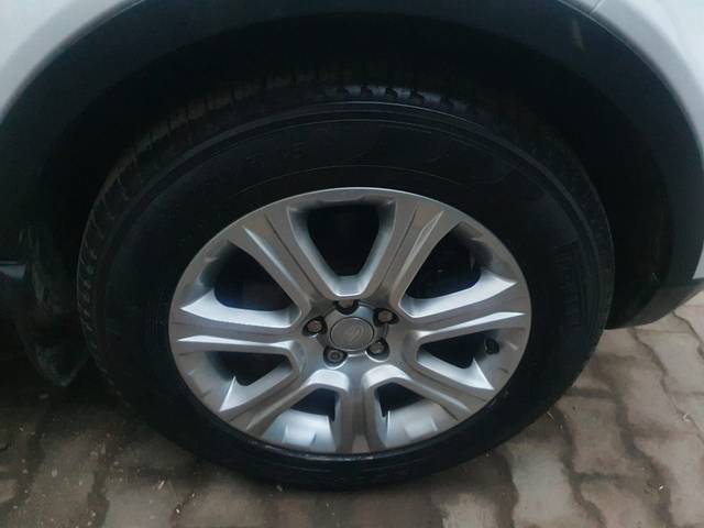 https://images10.gaadi.com/usedcar_image/4638127/original/afee254401e026601e12f711e53888df.jpg?imwidth=6402