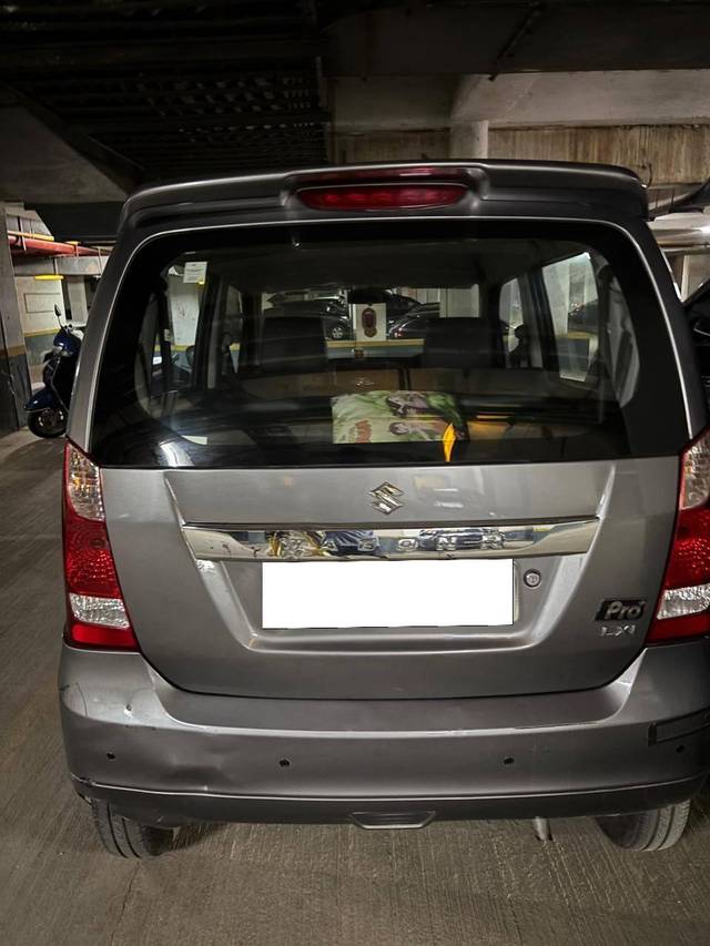 https://images10.gaadi.com/usedcar_image/4638163/original/processed_403eafdf-27b7-4c15-9ca2-ac5f93674728.jpg?imwidth=6400