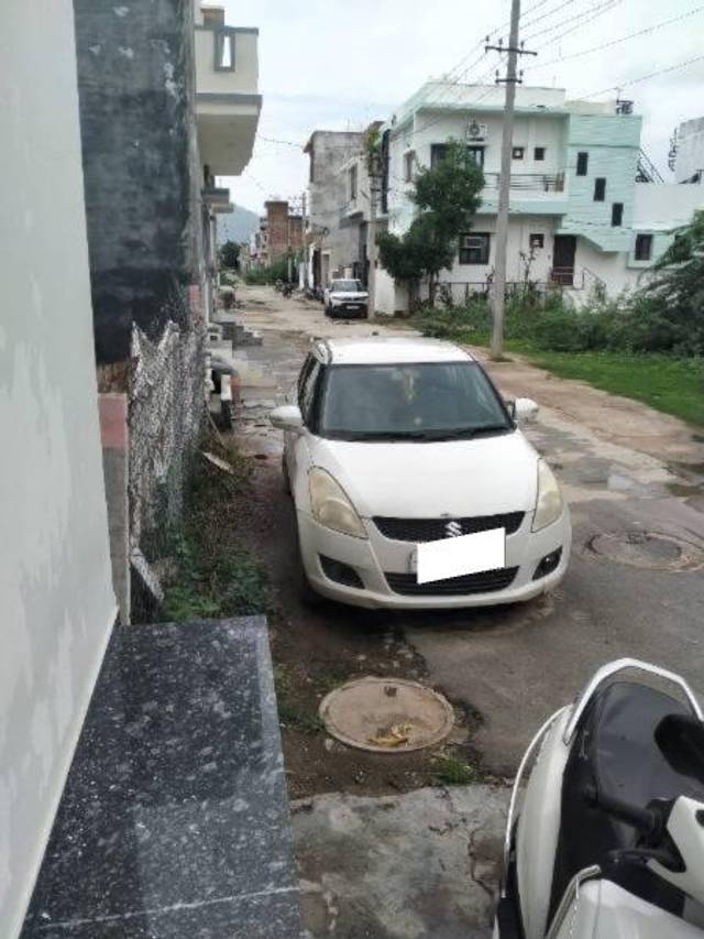 https://images10.gaadi.com/usedcar_image/4638205/original/processed_715712d4-b38d-4bf6-a4c9-ecc51f36d8c1.jpg?imwidth=6400