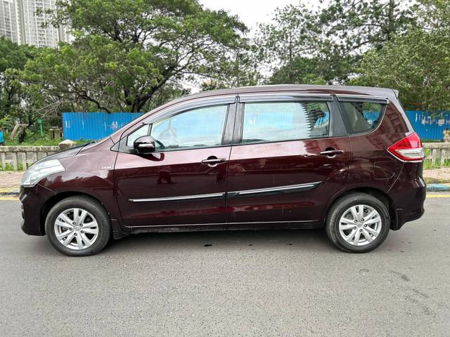 https://images10.gaadi.com/usedcar_image/4638218/original/processed_dcdc2d6895a9eb20b861ca0ec29a53a6.jpg?imwidth=6402