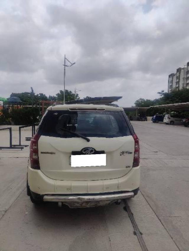 https://images10.gaadi.com/usedcar_image/4638222/original/processed_22627572-a799-438d-ab99-2cd3490d5a12.jpg?imwidth=6401