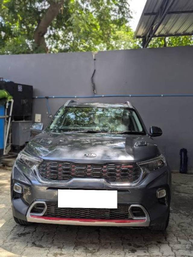 https://images10.gaadi.com/usedcar_image/4638259/original/processed_98f3f5b5-82d6-40e8-a8a9-62ff5a67e392.jpg?imwidth=6400