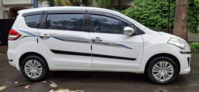 https://images10.gaadi.com/usedcar_image/4638268/original/processed_d8acbf56f1062840a950caa18ac50131.jpg?imwidth=6401