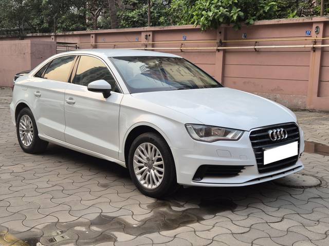 https://images10.gaadi.com/usedcar_image/4638276/original/processed_b436079142fdcfc54f13a9d4ea63645c.jpg?imwidth=6400
