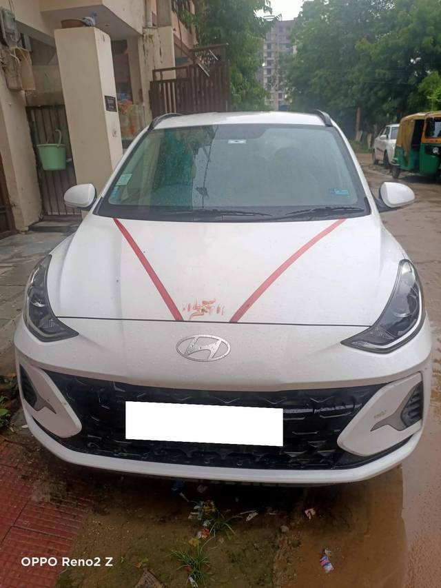 https://images10.gaadi.com/usedcar_image/4638296/original/processed_e807ca0f-67dd-4ff5-bfe5-6464371eedea.jpg?imwidth=6400