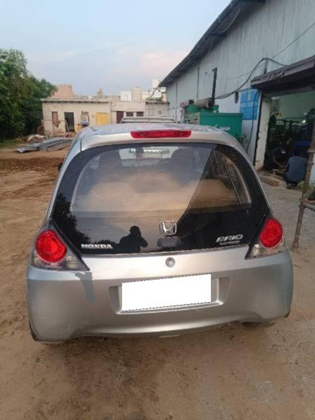 https://images10.gaadi.com/usedcar_image/4638330/original/processed_b92ba648-f546-49e3-afc0-62ef4723161f.jpg?imwidth=6400