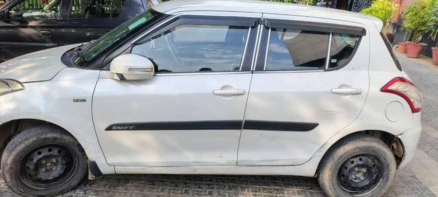 https://images10.gaadi.com/usedcar_image/4638343/original/processed_97af0fbc-7e22-4757-80f9-8cdb44aa3f02.jpg?imwidth=6401