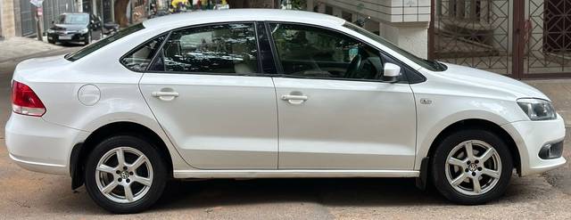 https://images10.gaadi.com/usedcar_image/4638355/original/5f0af89d0f1cb43c11c86c56d41e83ca.jpg?imwidth=6401
