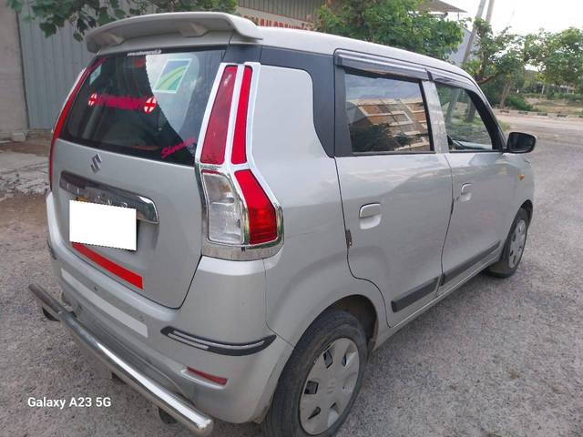 https://images10.gaadi.com/usedcar_image/4638357/original/processed_717c6d0ef64081672d30b3d9e921d921.jpg?imwidth=6401
