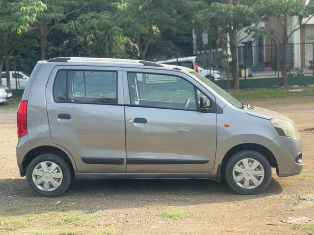 https://images10.gaadi.com/usedcar_image/4638367/original/e92e8325356fad79cf174f26c053db56.jpg?imwidth=6401