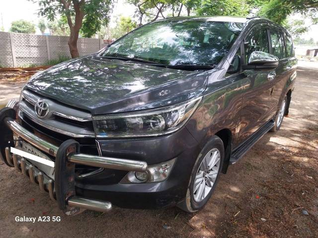 https://images10.gaadi.com/usedcar_image/4638368/original/processed_8faa373762ceaa2a4997698b254cba2b.jpg?imwidth=6400