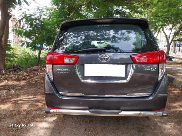 https://images10.gaadi.com/usedcar_image/4638368/original/processed_ca9beec36596b7274102bcb6d7937730.jpg?imwidth=6401