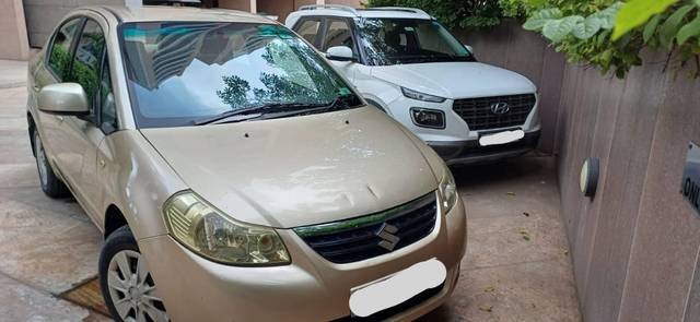 https://images10.gaadi.com/usedcar_image/4638389/original/processed_ee3abdc6-51c4-4668-8ce4-3bea81bded7c.jpeg?imwidth=6400