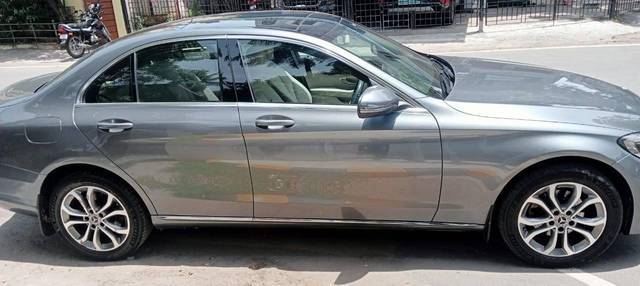 https://images10.gaadi.com/usedcar_image/4638393/original/processed_49985f3a83e40ce323b8a2027c30863a.jpg?imwidth=6402