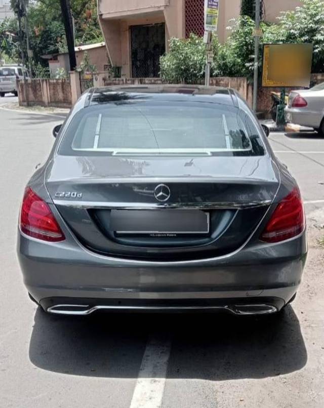https://images10.gaadi.com/usedcar_image/4638393/original/processed_acde43fbee0d25f692c44e0750b94acd.jpg?imwidth=6400